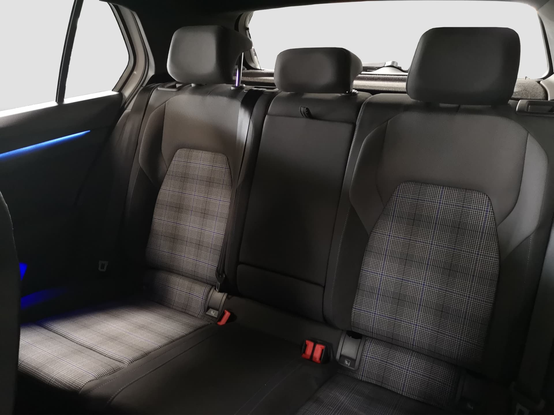 Volkswagen Golf GTE 1.5 l eHybrid OPF / 85 kW (116 PS) 6-Gang-Doppelkupplungsgetriebe DSG Bild 17