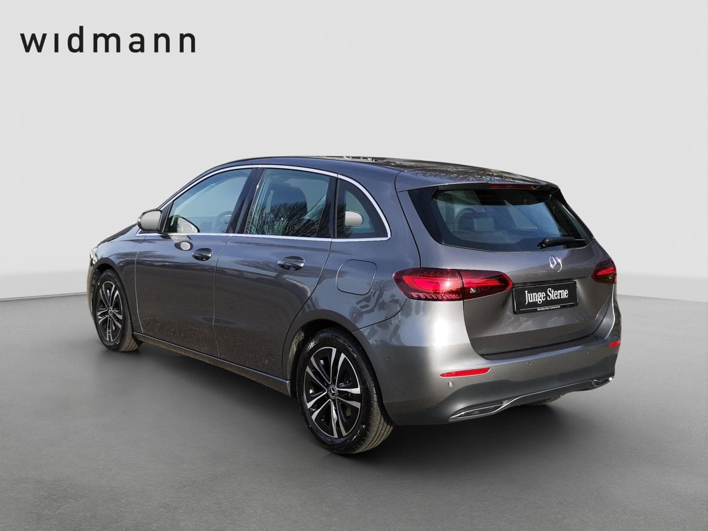 Mercedes-Benz B 180 Bild 8