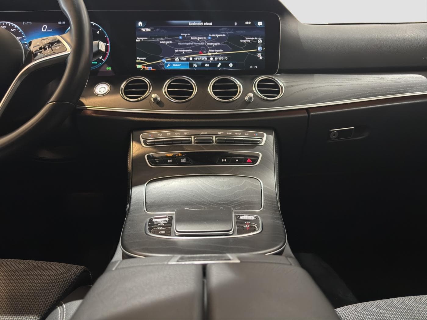 Mercedes-Benz E 220 d T Bild 13