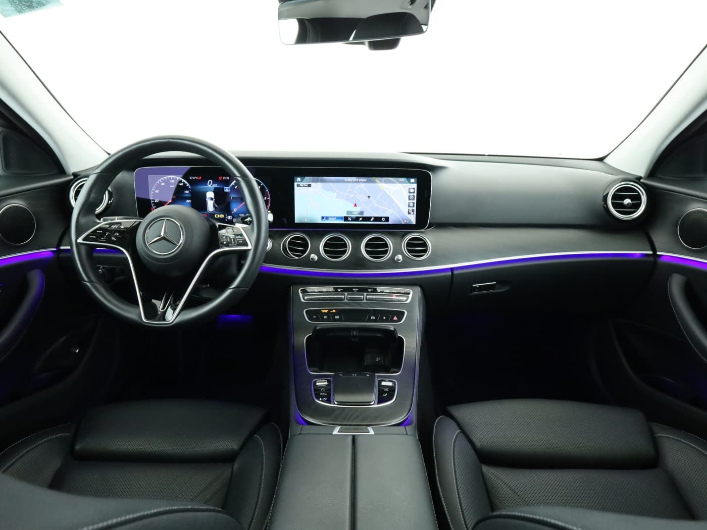 Mercedes-Benz E 300 d 4M T Bild 19