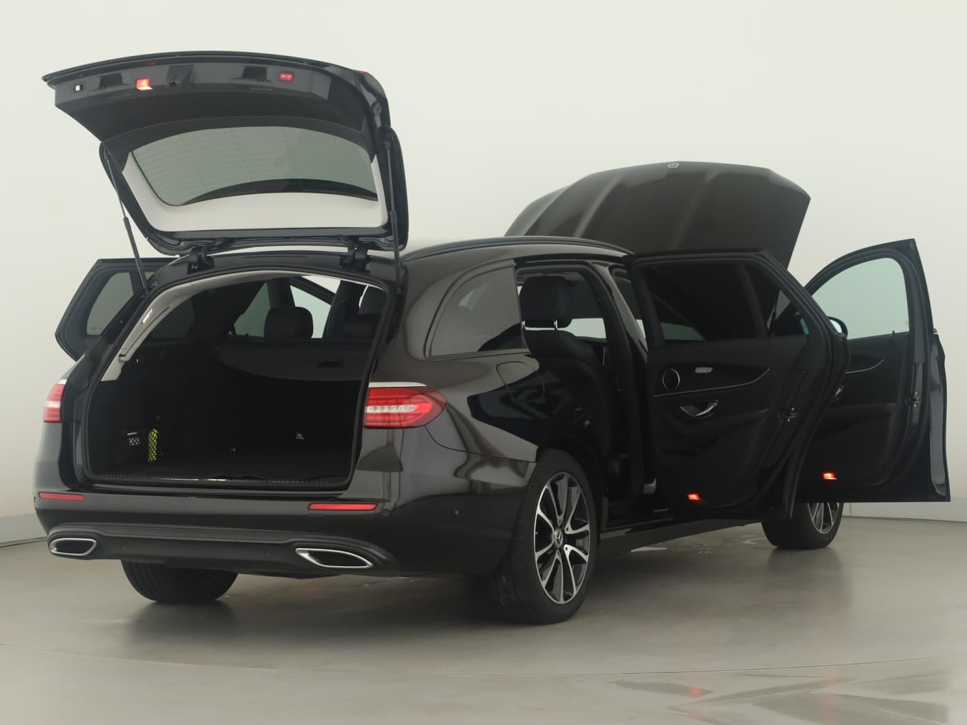 Mercedes-Benz E 300 d 4M T Bild 9