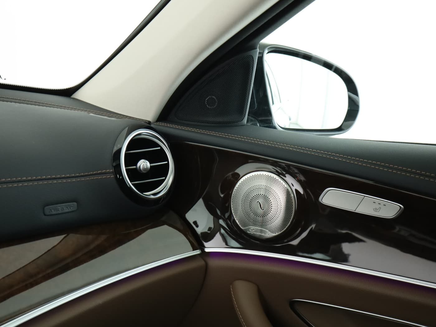 Mercedes-Benz E 300 de T Bild 16