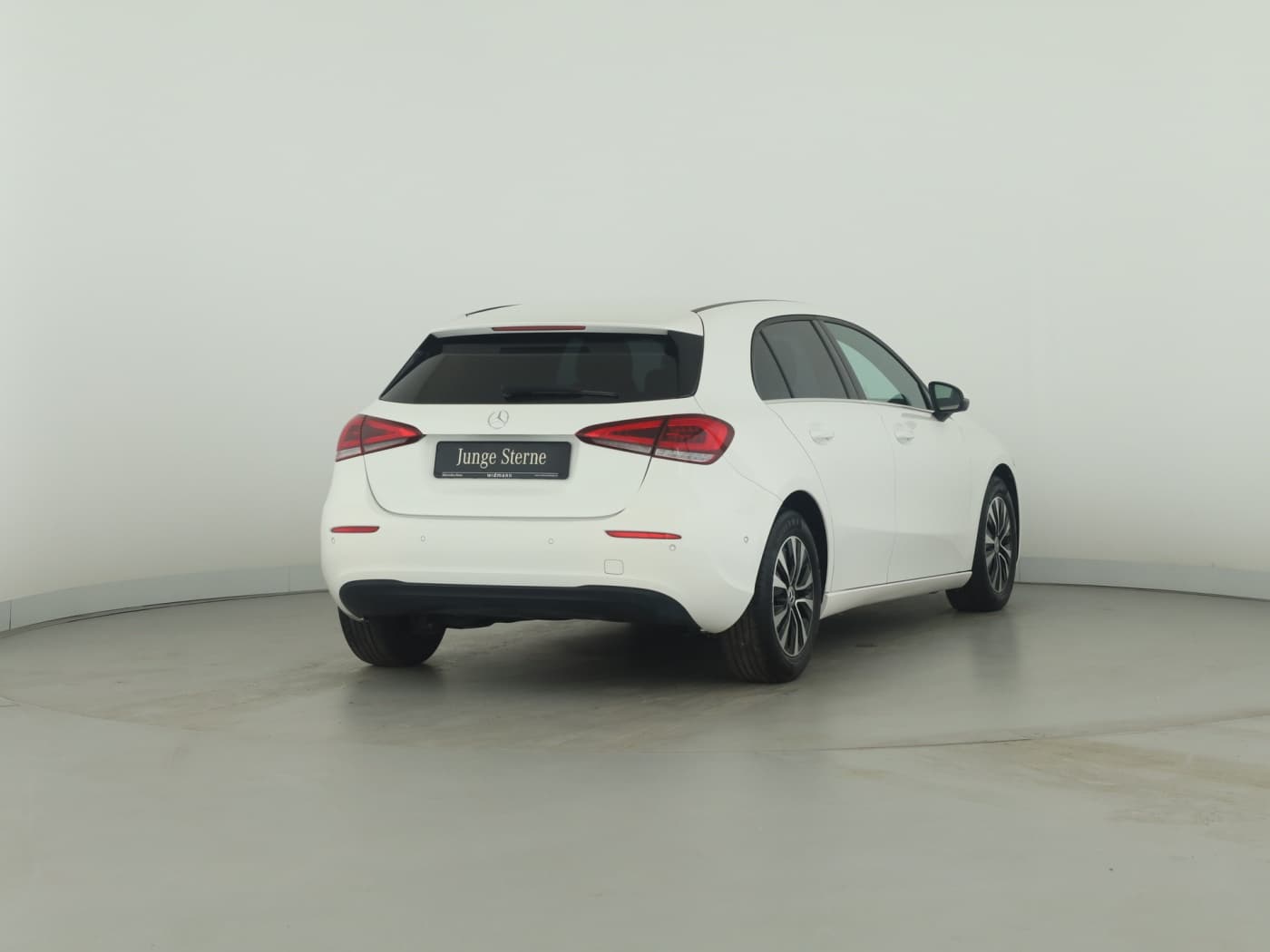 Mercedes-Benz A 180 d Bild 2