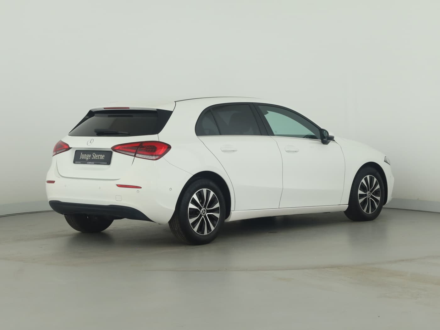 Mercedes-Benz A 180 d Bild 6