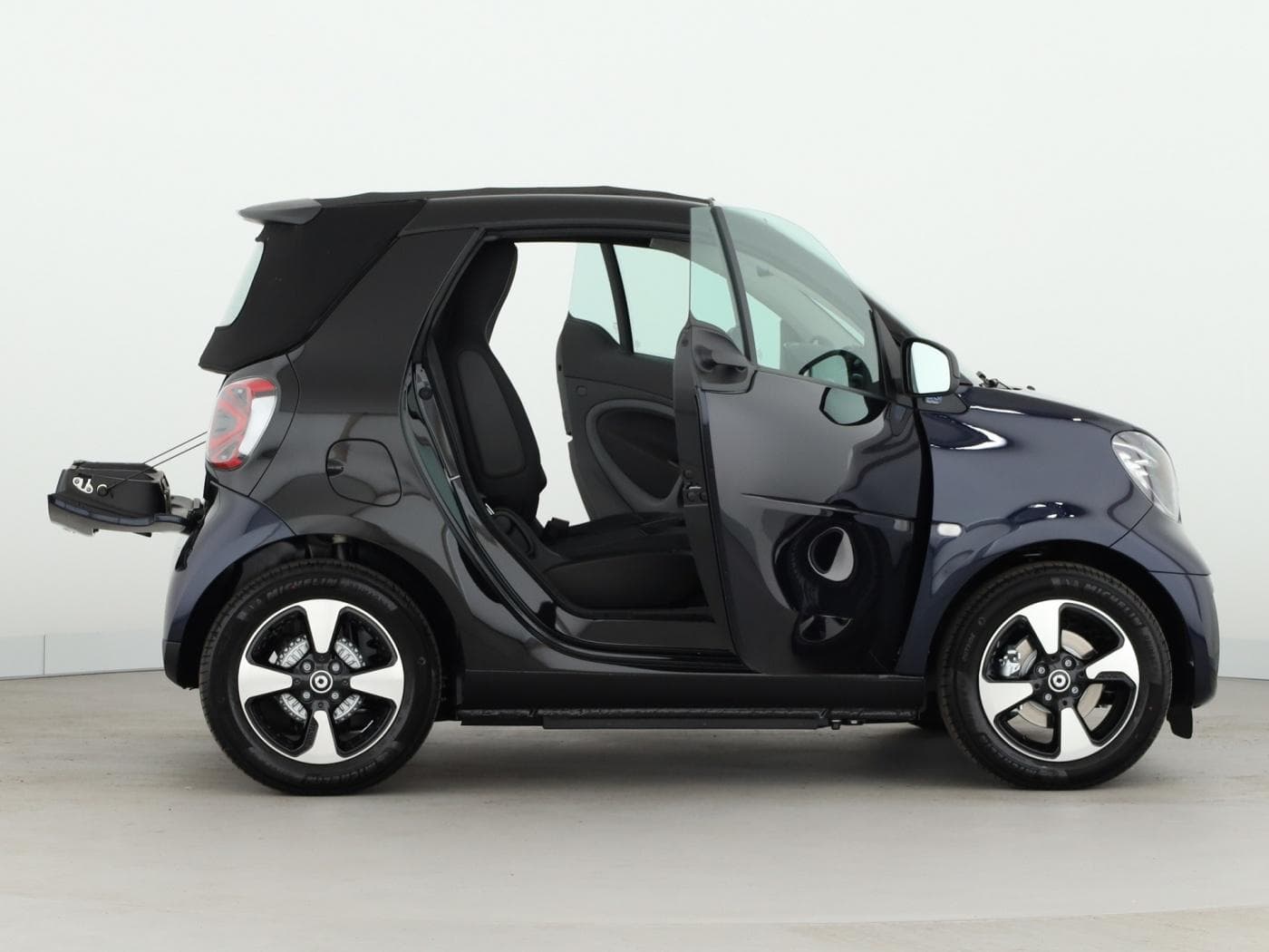 Smart EQ fortwoCabrio Bild 6