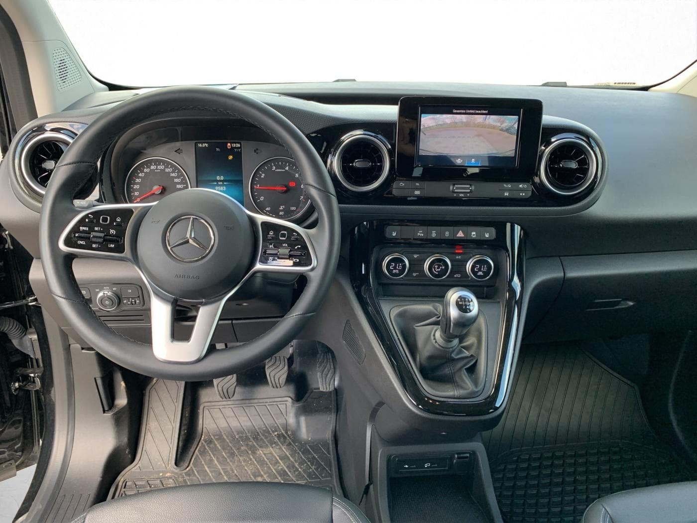 Mercedes-Benz T 180 STYLE Bild 9