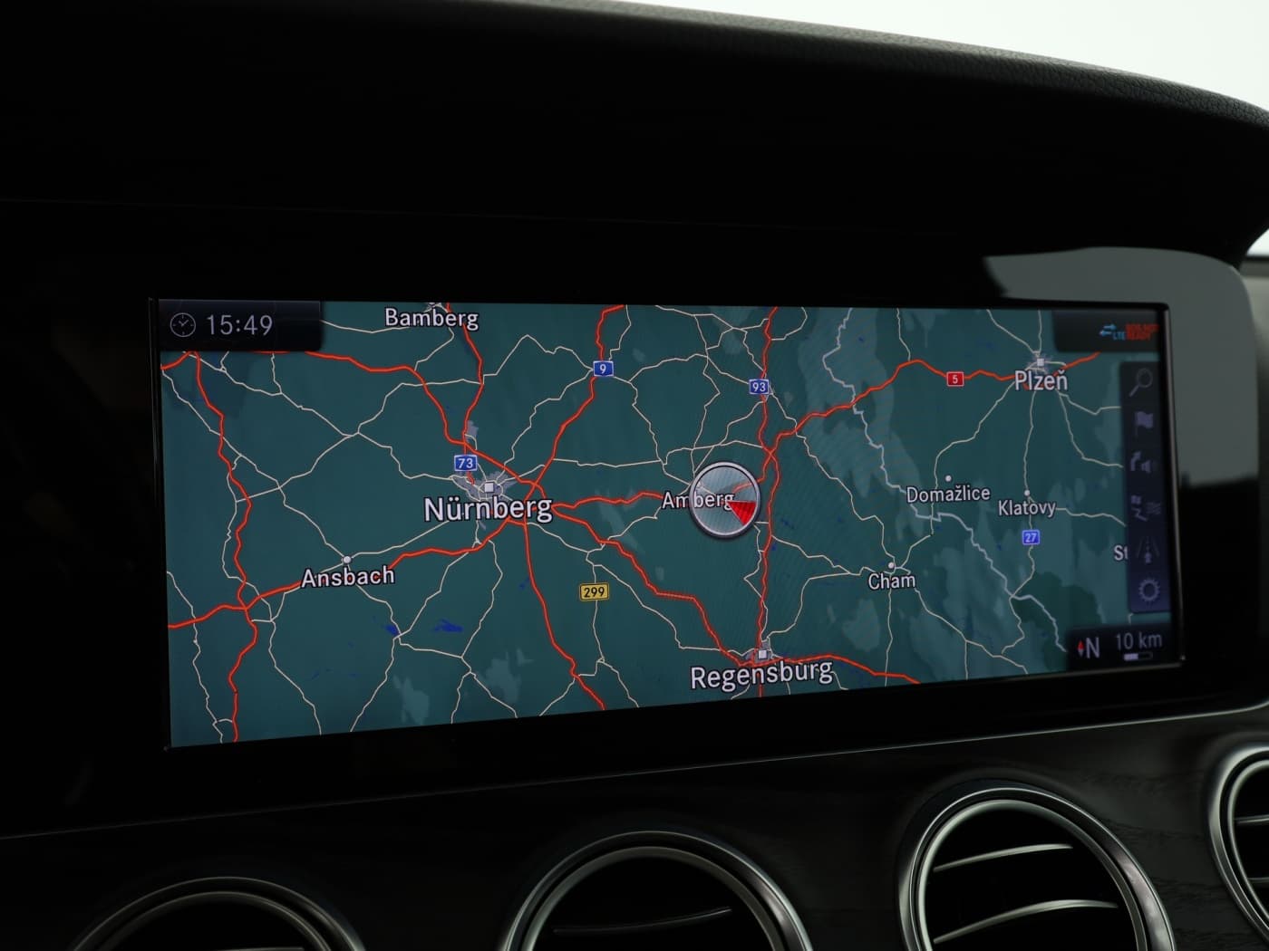 Mercedes-Benz E 220 d Bild 13