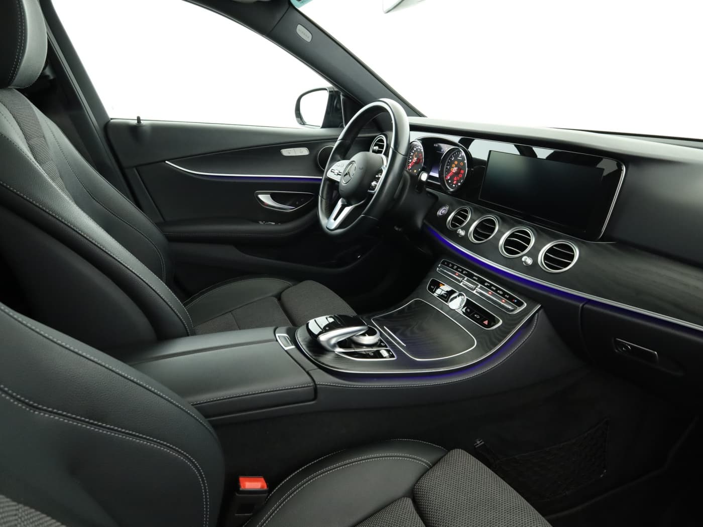 Mercedes-Benz E 220 d Bild 17