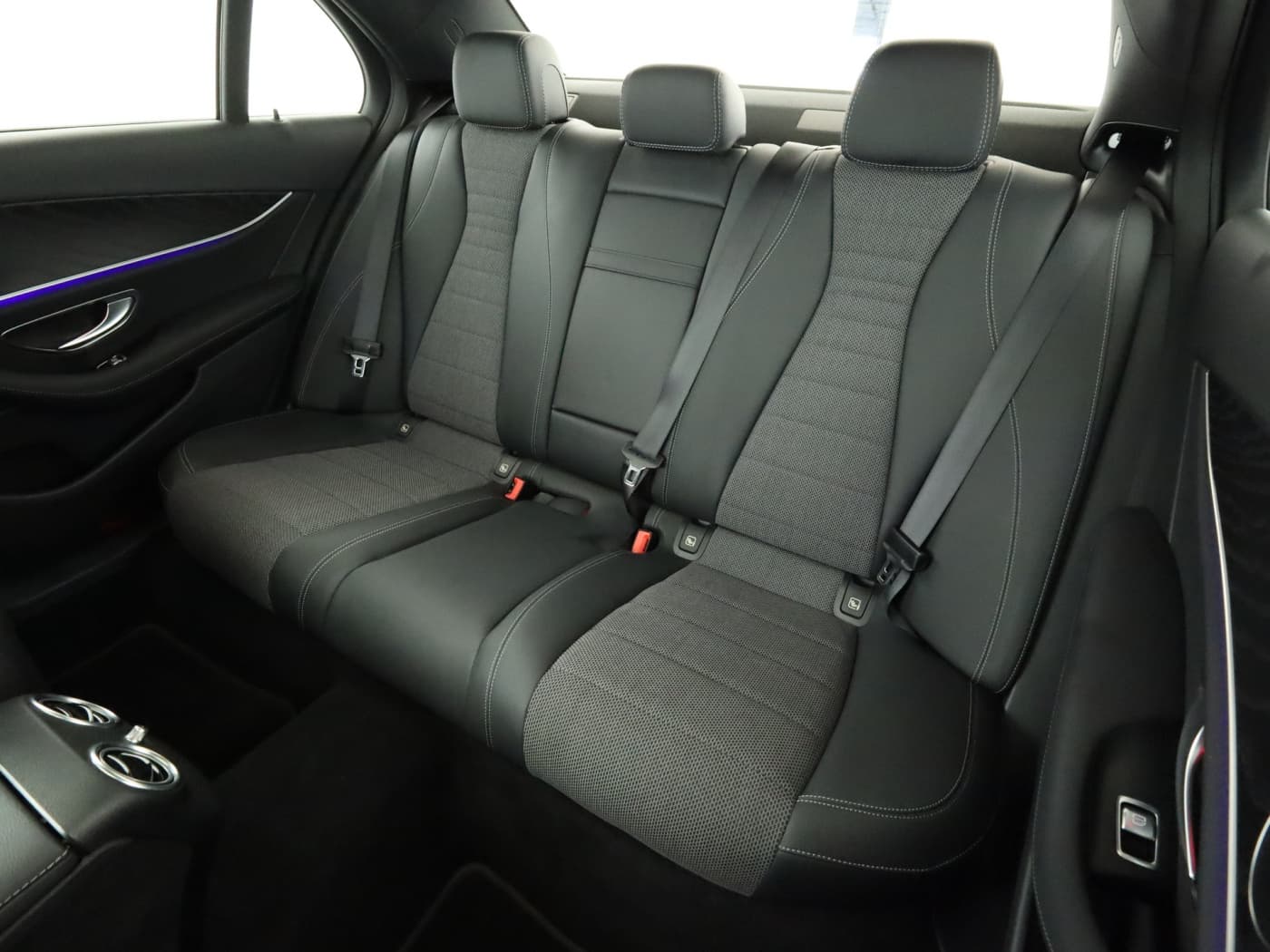 Mercedes-Benz E 220 d Bild 18