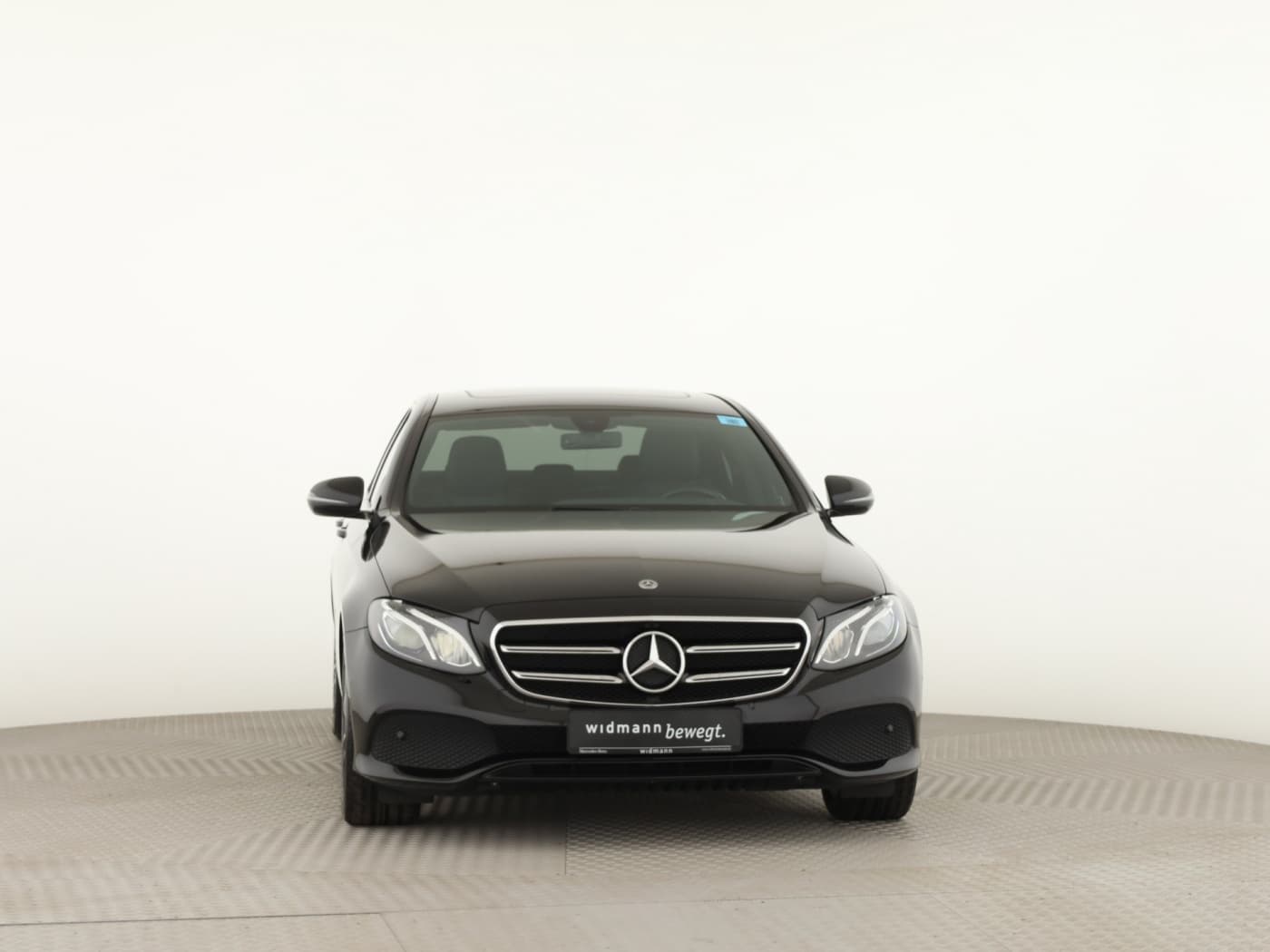 Mercedes-Benz E 220 d Bild 3