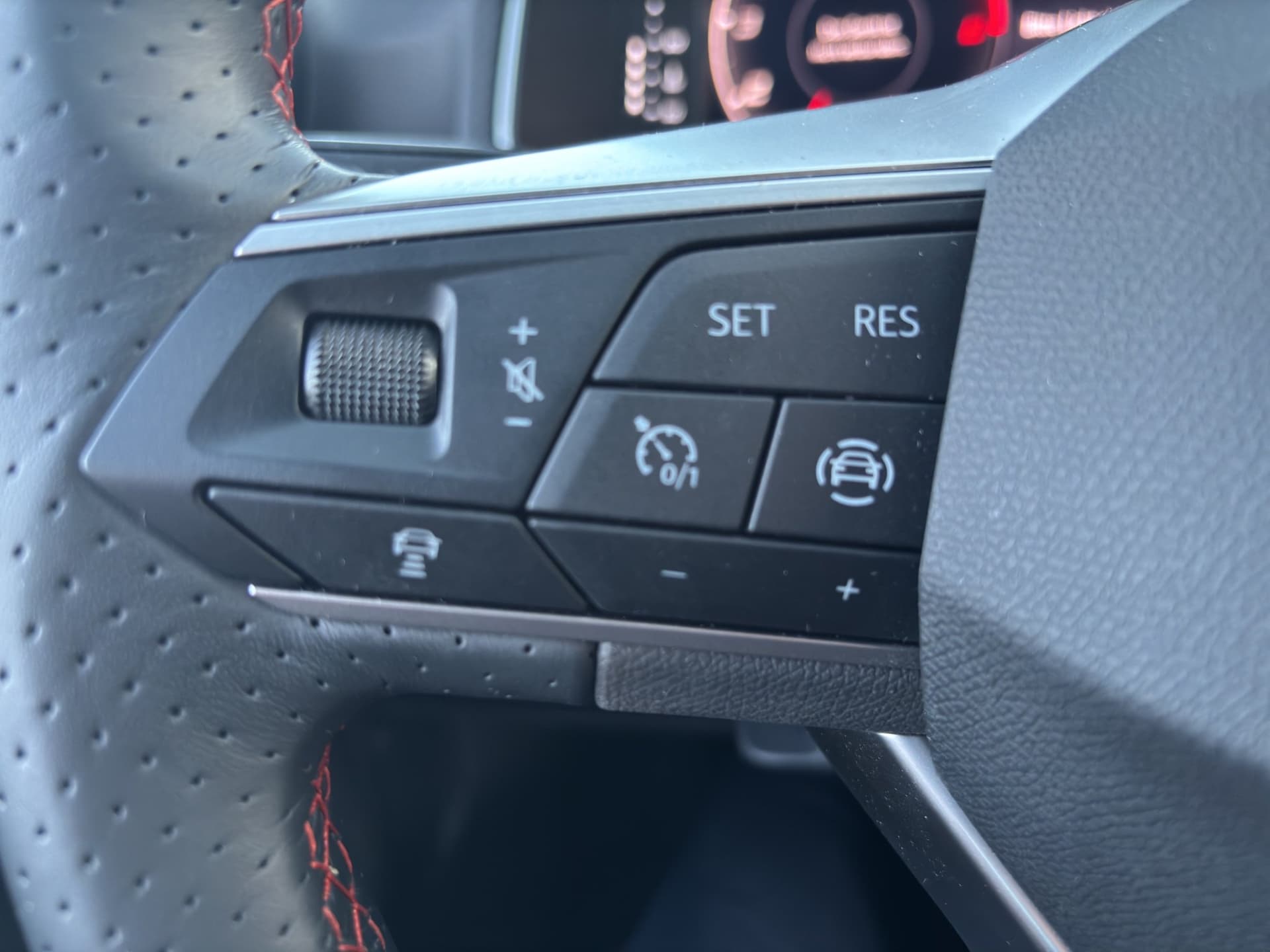 Seat Ibiza FR 1.0 TSI 110 PS NAVI ACC Bild 17