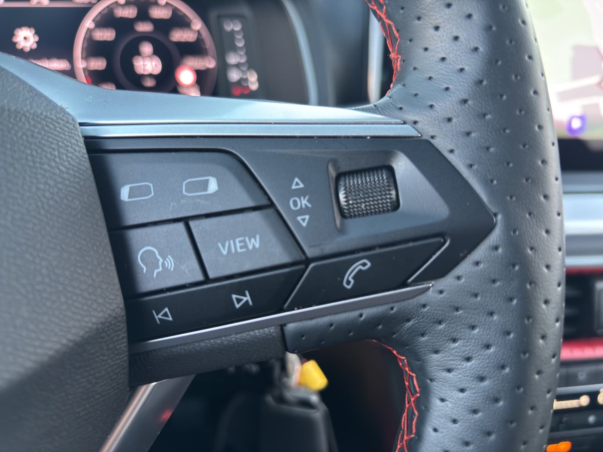 Seat Ibiza FR 1.0 TSI 110 PS NAVI ACC Bild 18