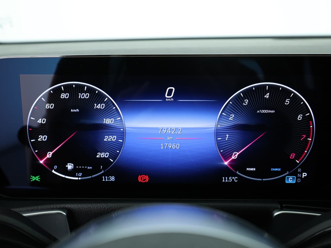 Mercedes-Benz GLB 220 4M Bild 12