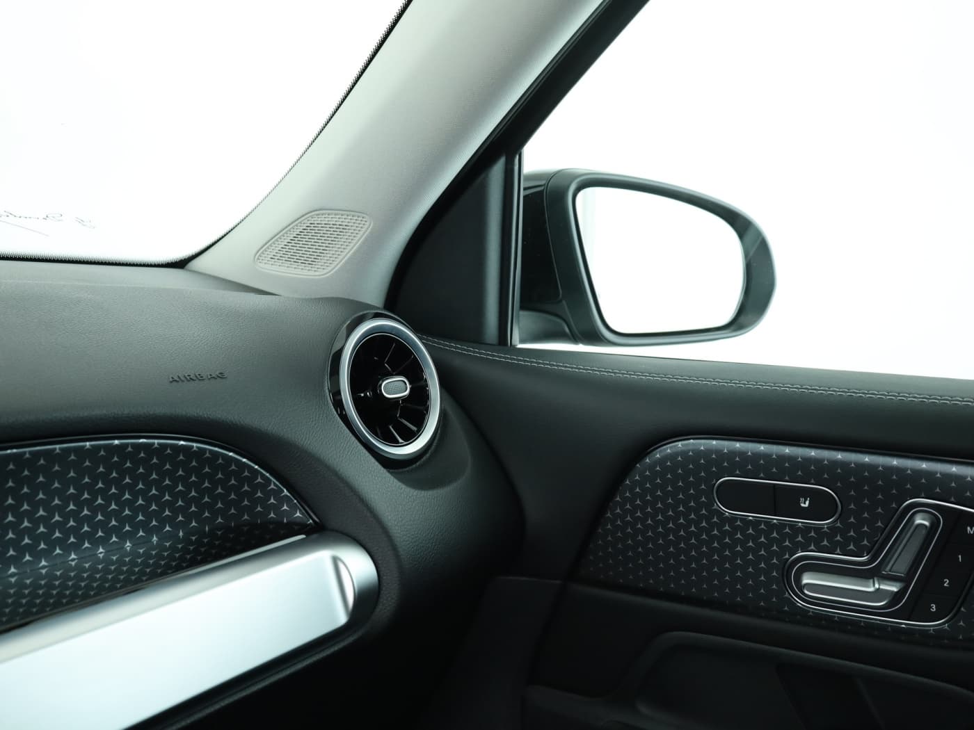 Mercedes-Benz GLB 220 4M Bild 16