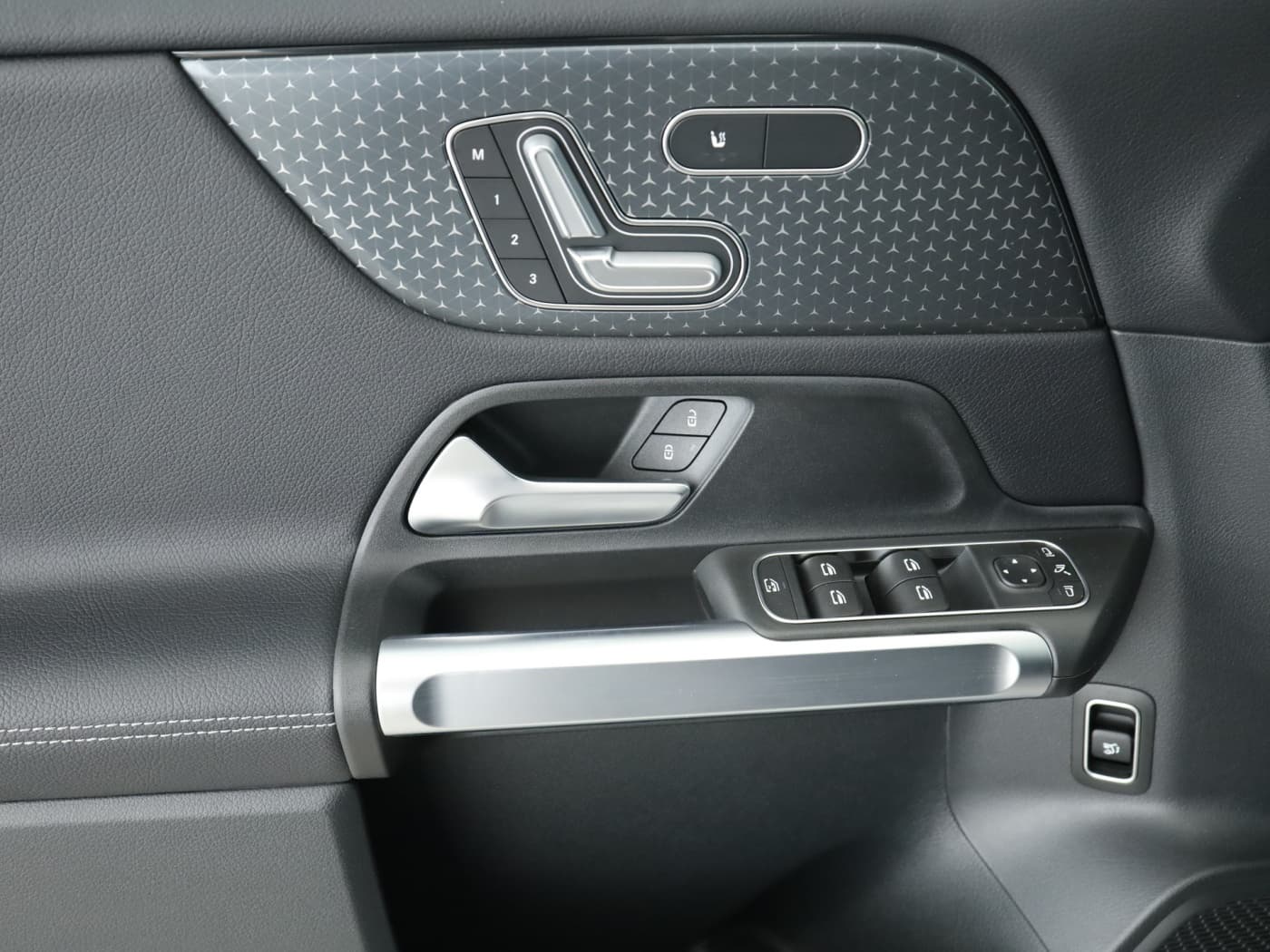 Mercedes-Benz GLB 220 4M Bild 20