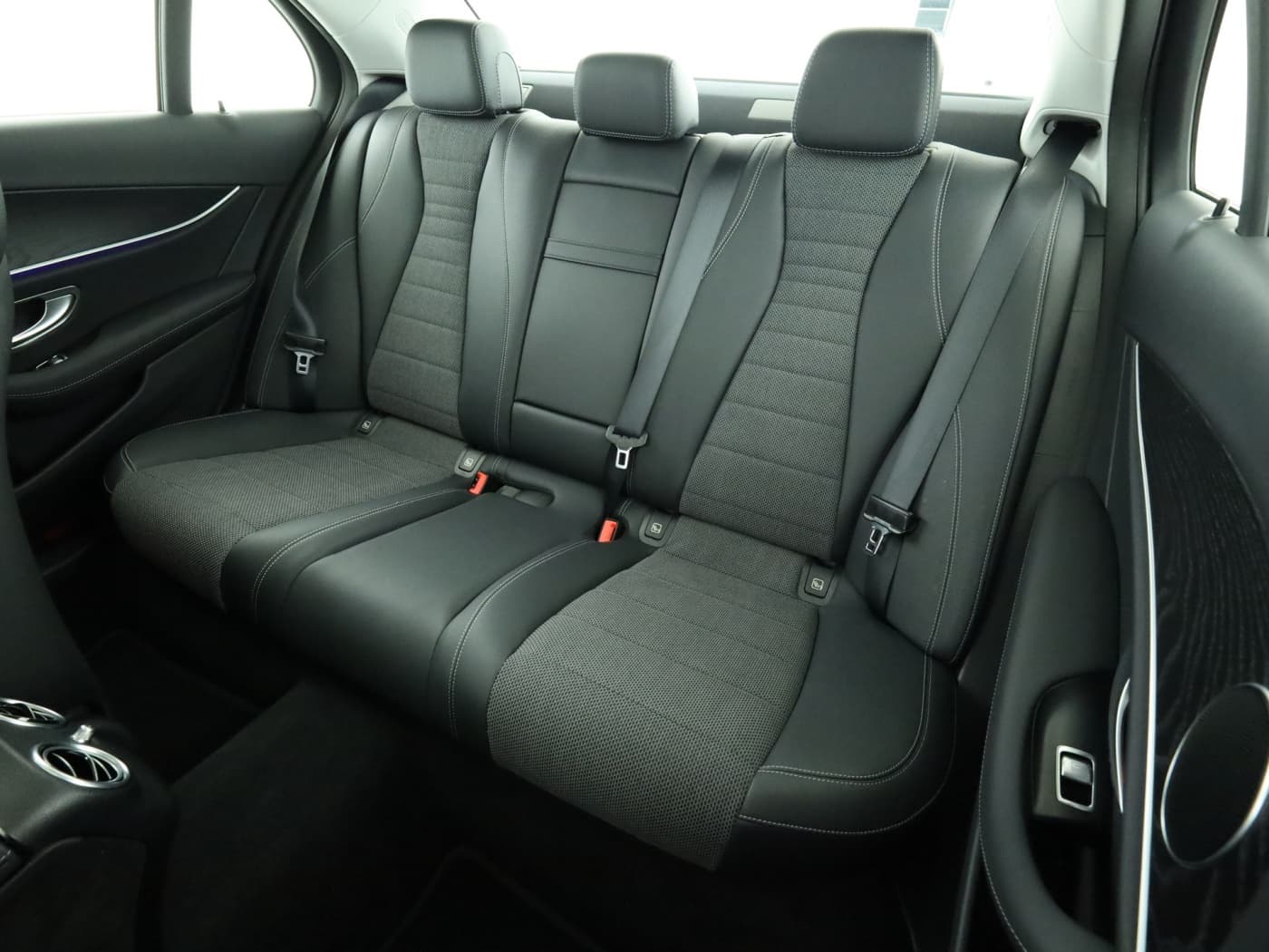 Mercedes-Benz E 450 4M Bild 18