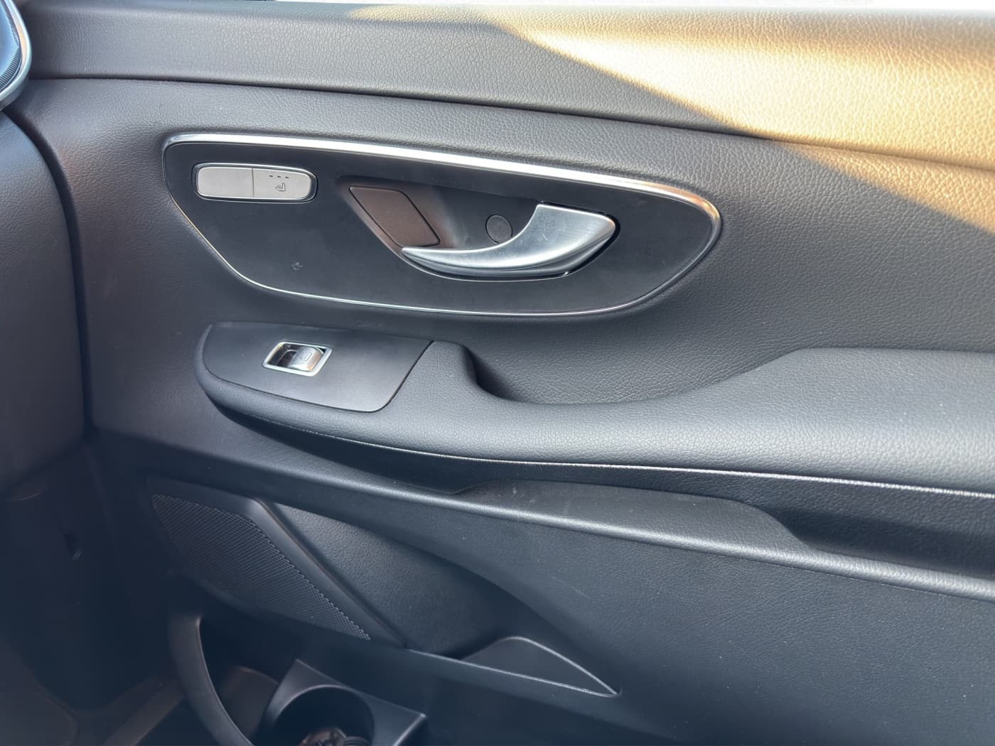 Mercedes-Benz V 220 d STYLE Lang Bild 14