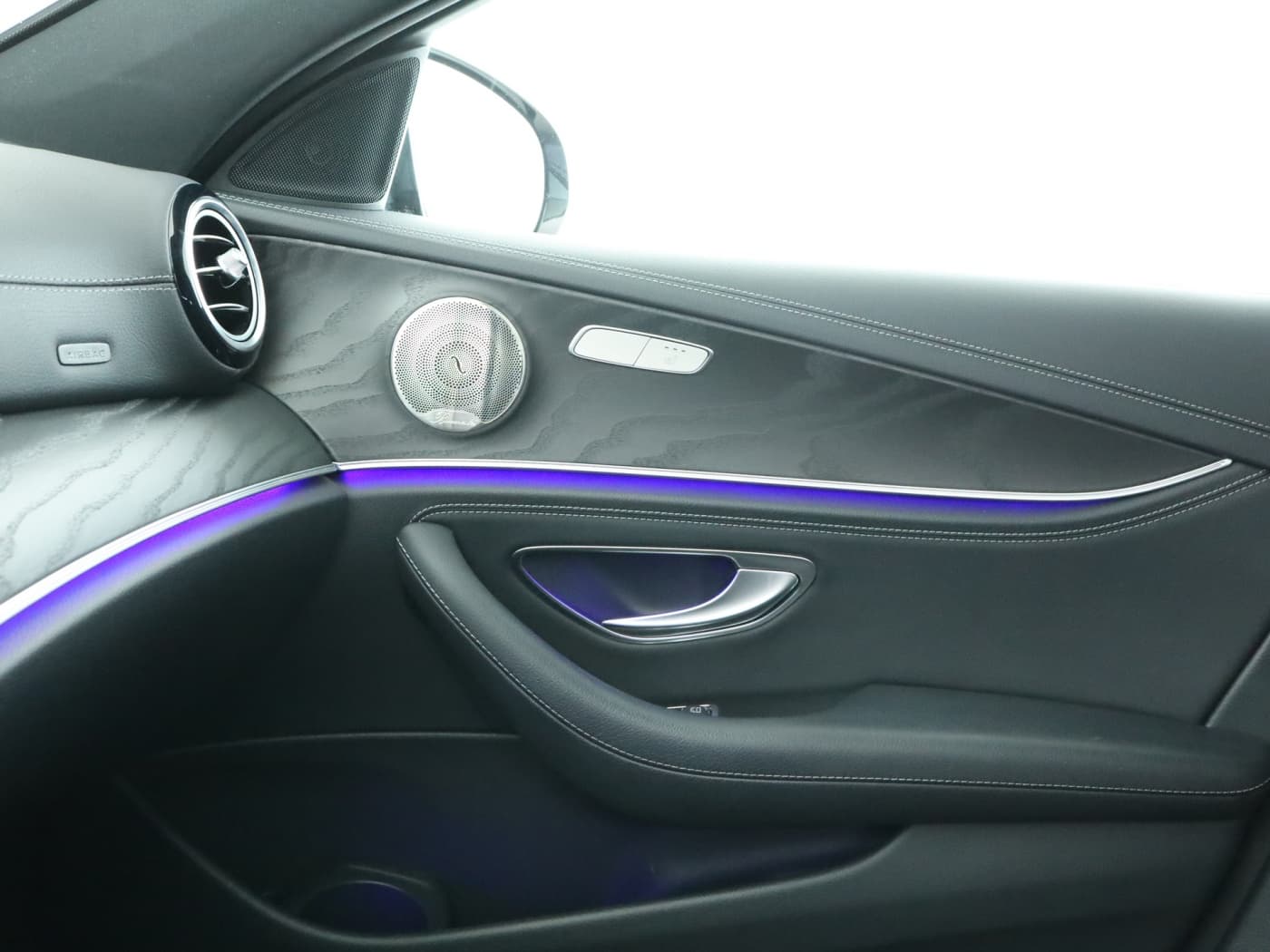 Mercedes-Benz E 300 de T Bild 16