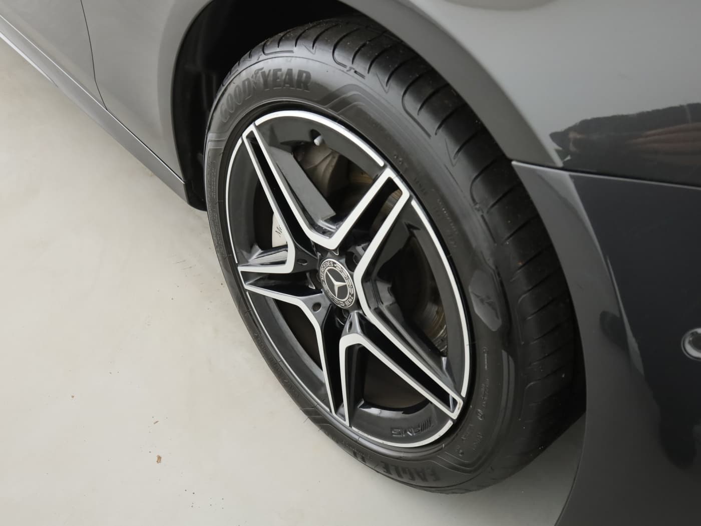 Mercedes-Benz E 300 de T Bild 21