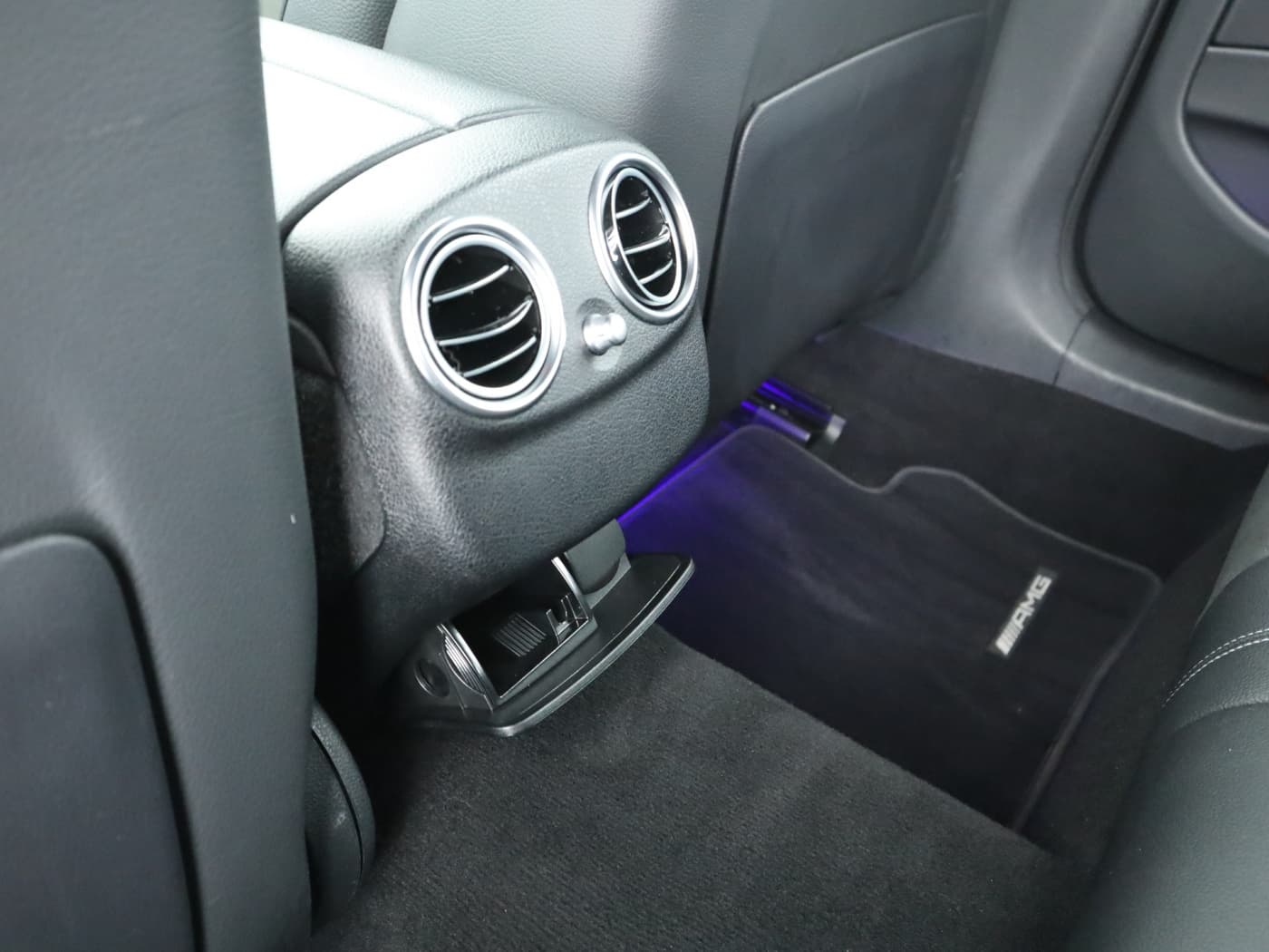 Mercedes-Benz E 300 de T Bild 23