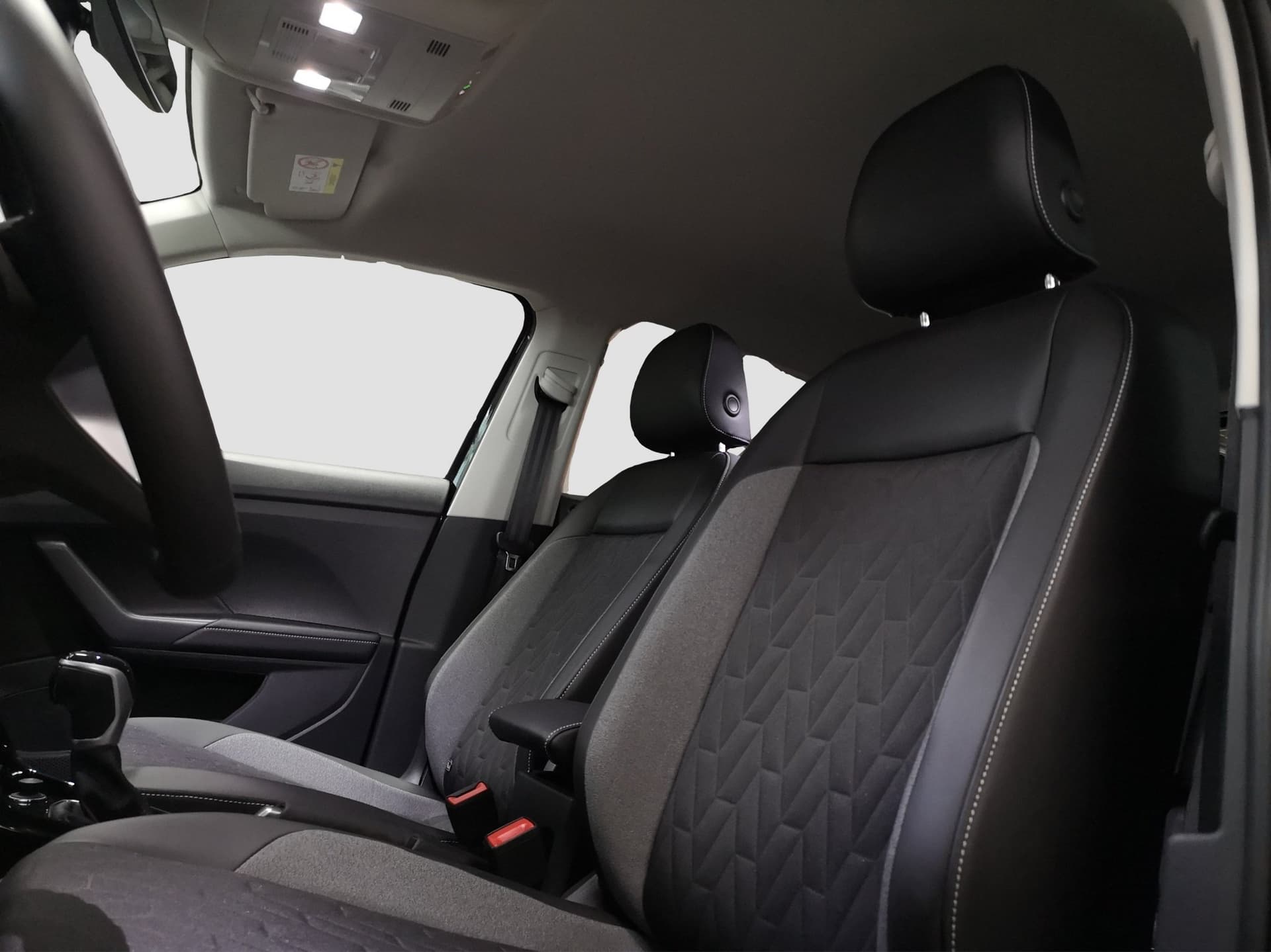 Volkswagen T-Cross Life 1.0 l TSI OPF  DSG Bild 16
