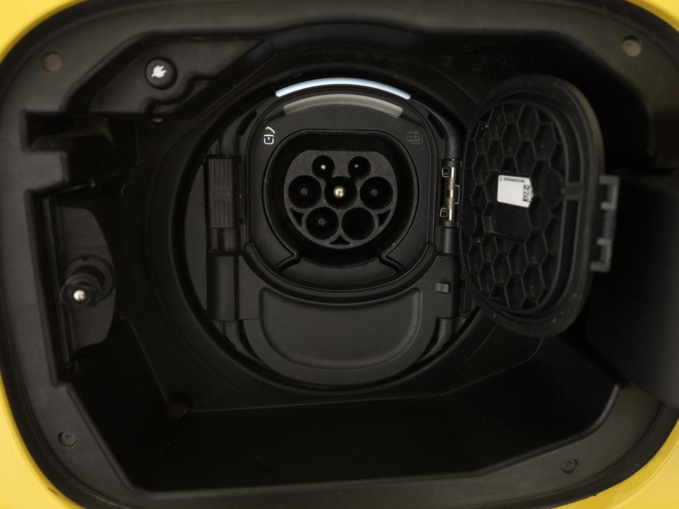 Mercedes-Benz A 250 e Bild 25