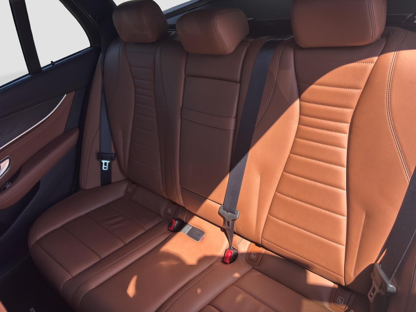 Mercedes-Benz E 300 de 4M T Bild 16