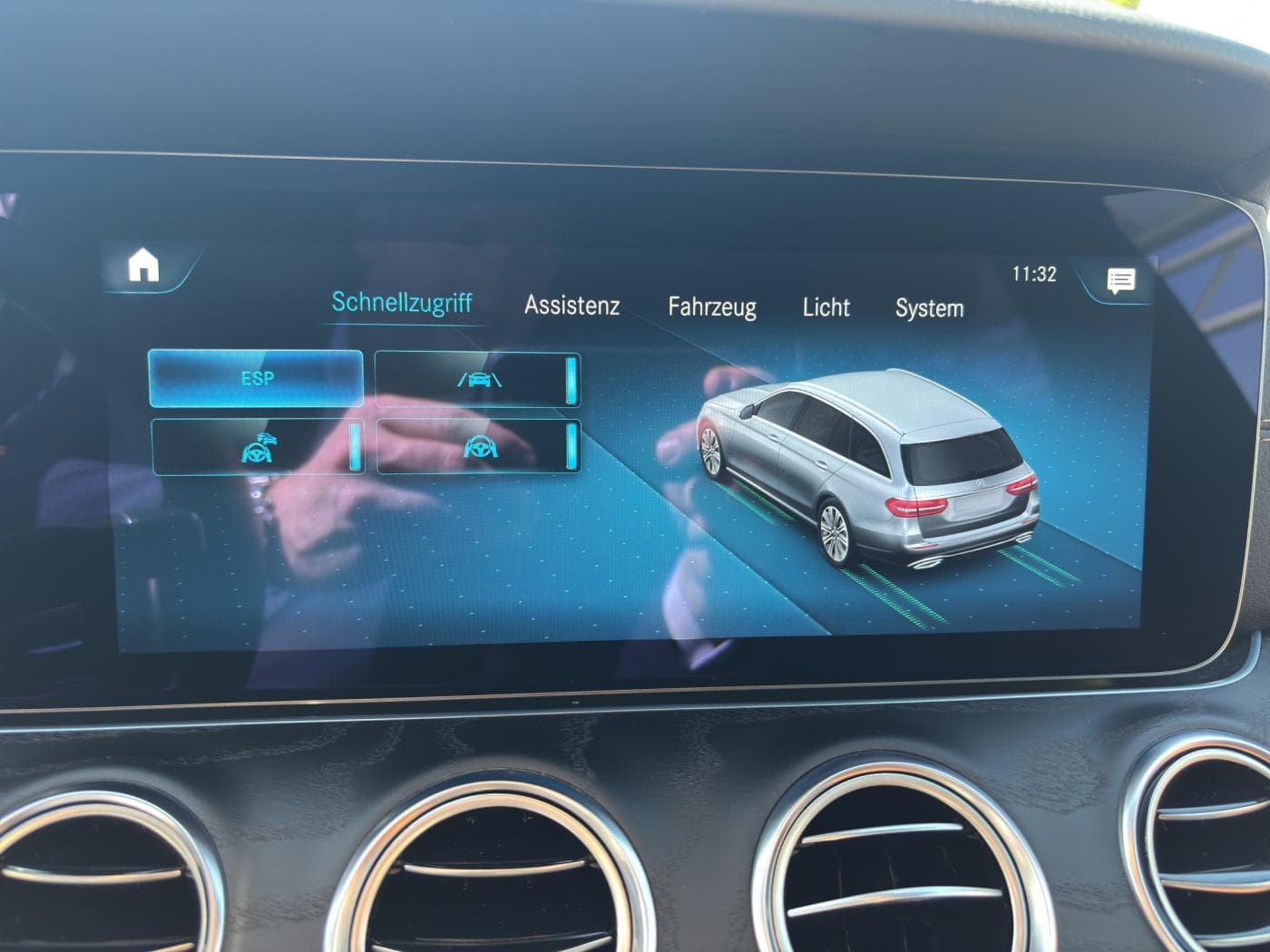 Mercedes-Benz E 300 de 4M T Bild 24