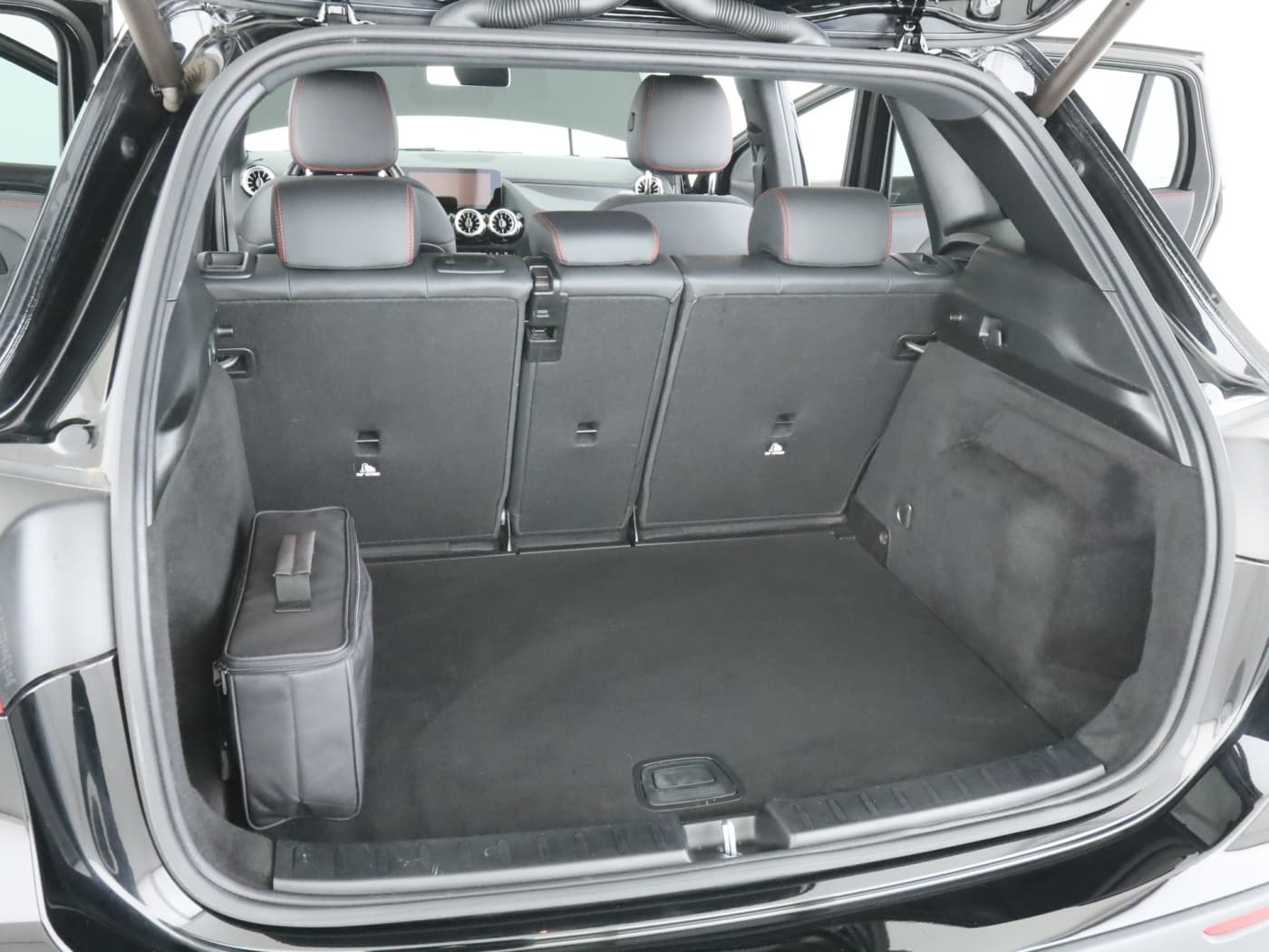 Mercedes-Benz GLA 250 e Bild 22