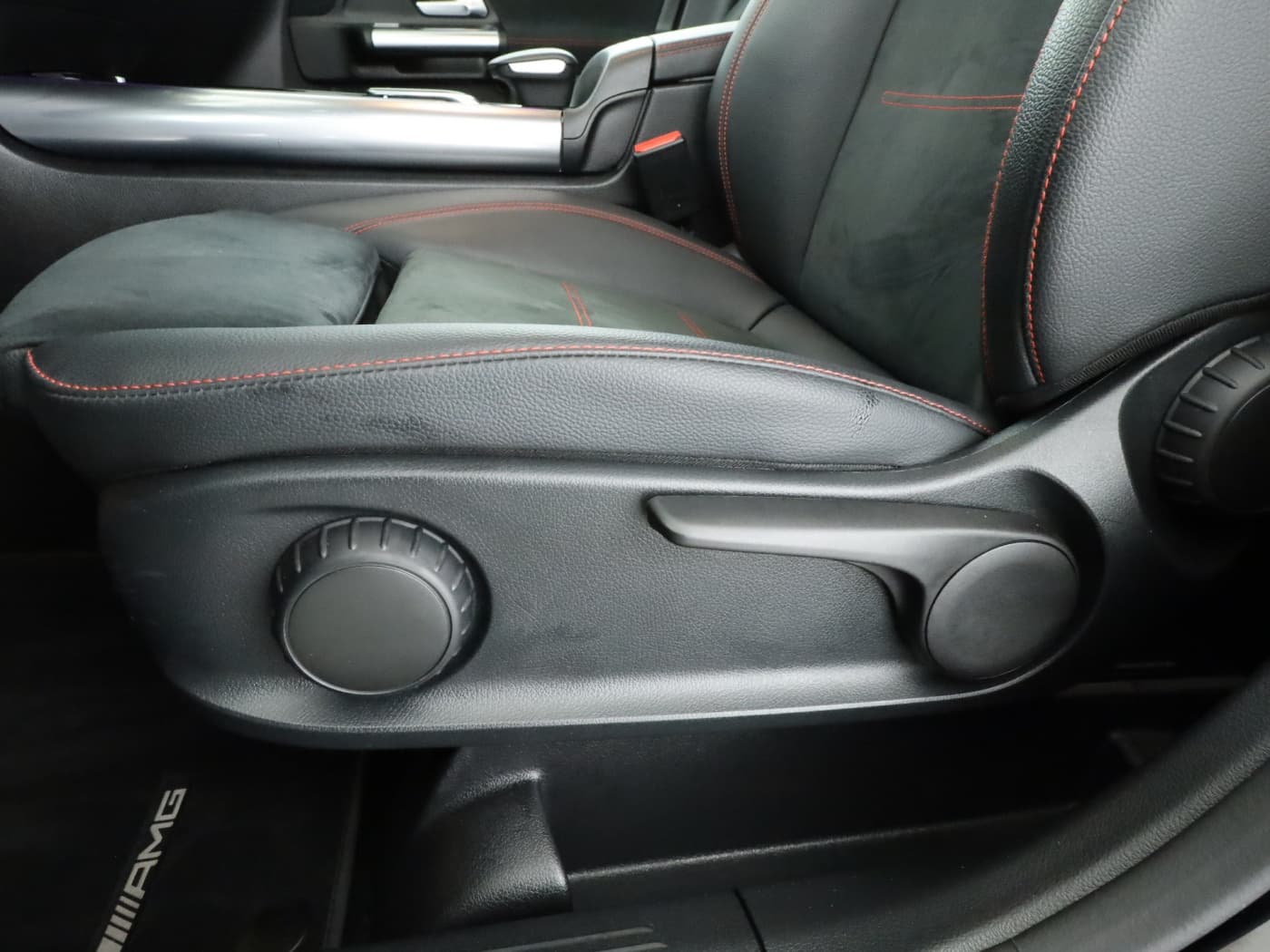 Mercedes-Benz GLA 250 e Bild 25