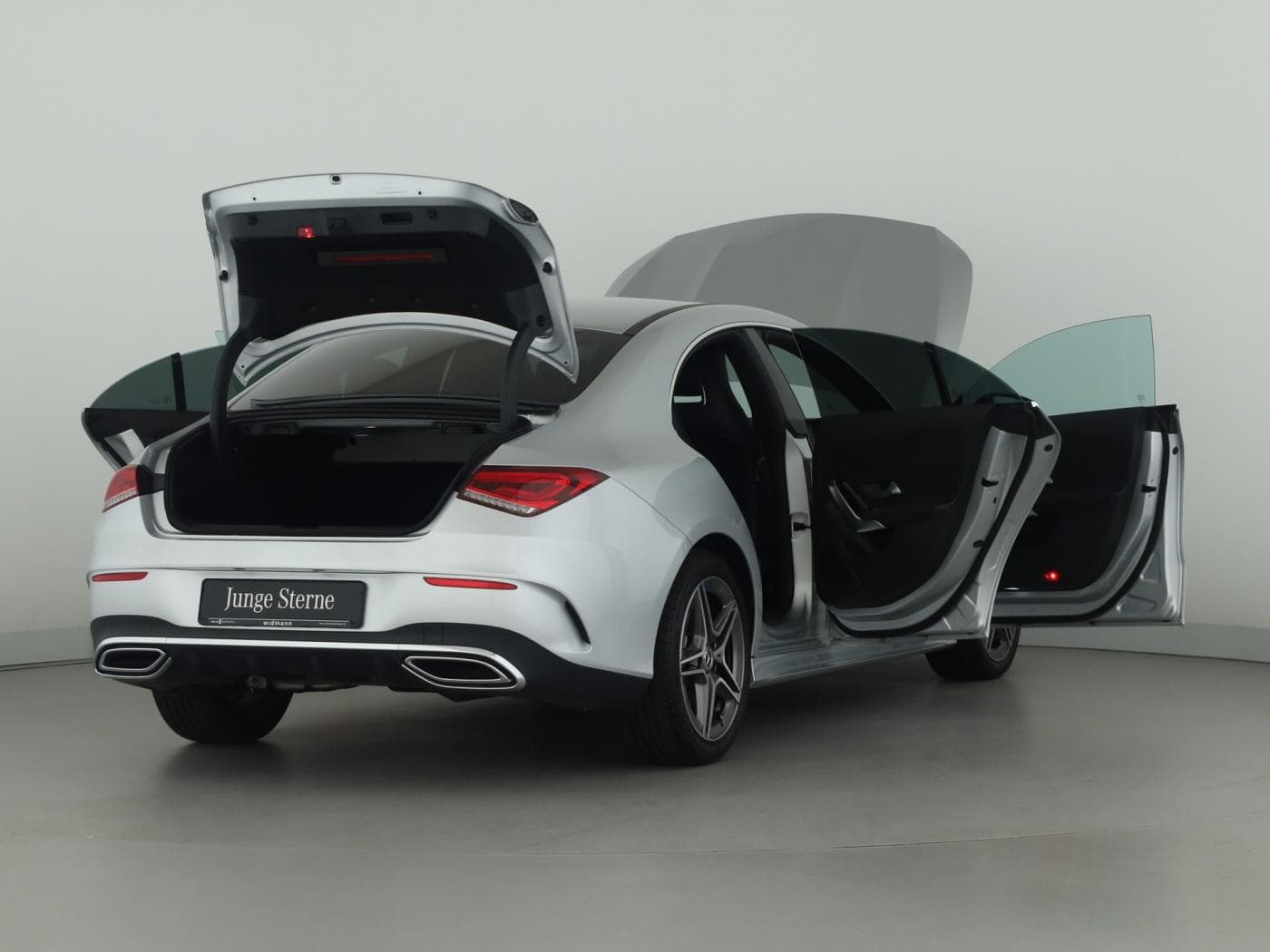 Mercedes-Benz CLA 220 4M Bild 9