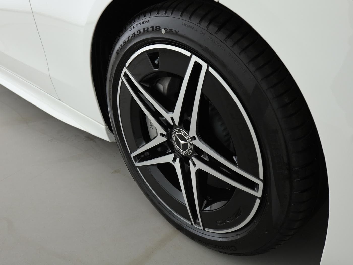 Mercedes-Benz C 300 4MATIC T-Modell Bild 21