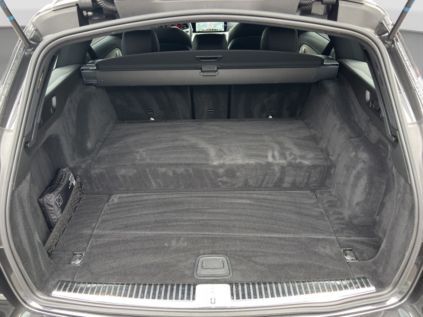Mercedes-Benz E 300 de T Bild 18