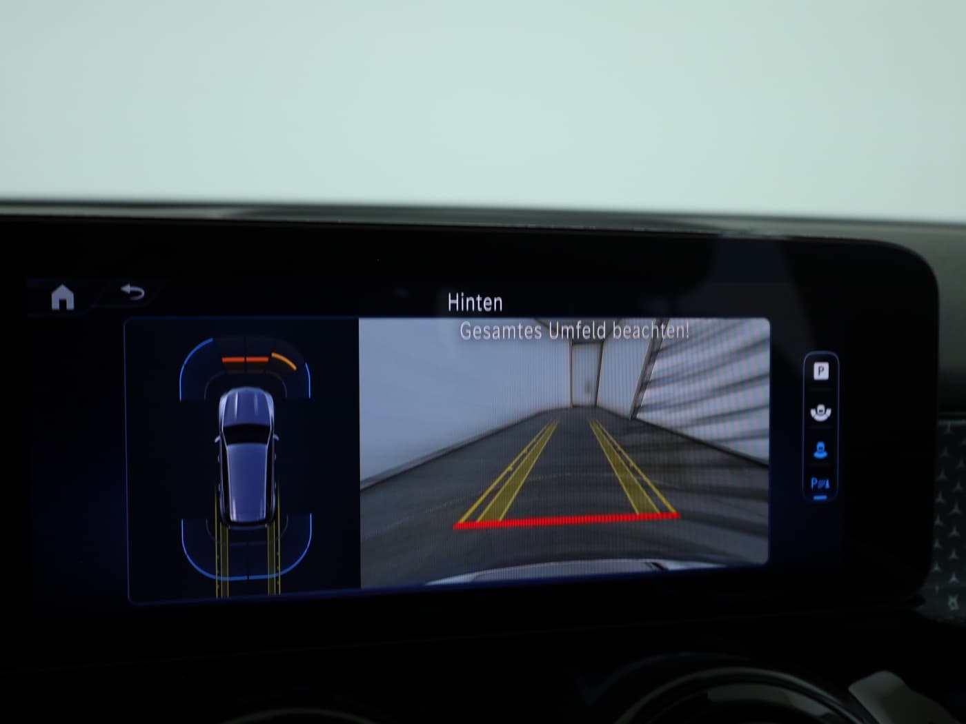 Mercedes-Benz GLB 180 d Bild 25