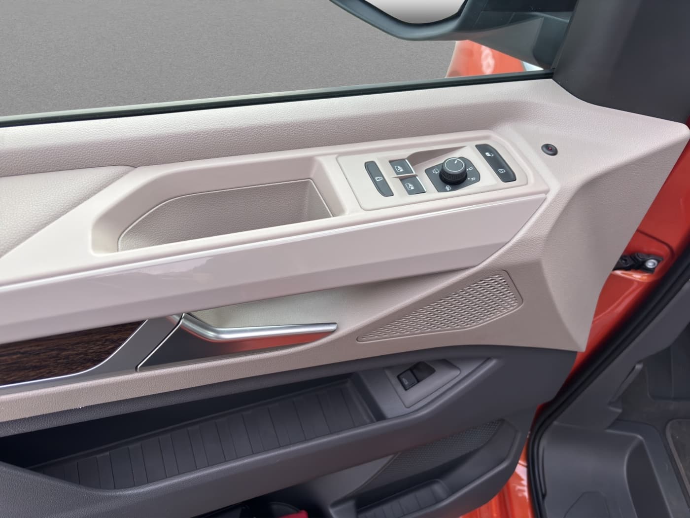 Volkswagen T7 Multivan 2.0 TSI Style Bild 13