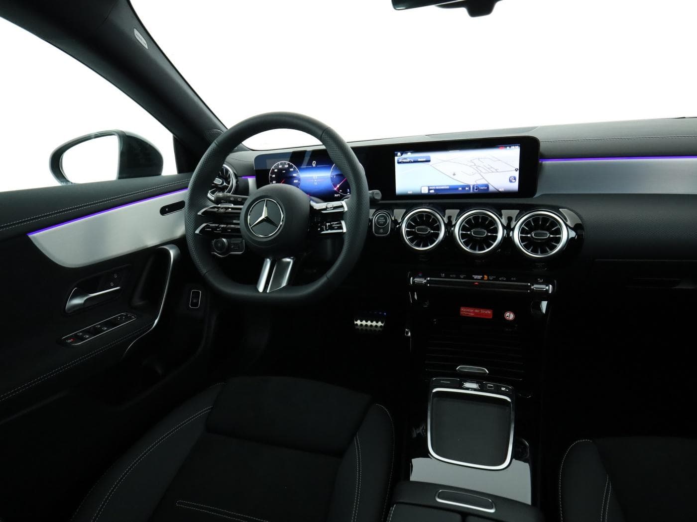 Mercedes-Benz CLA 200 d Shooting Brake Bild 10