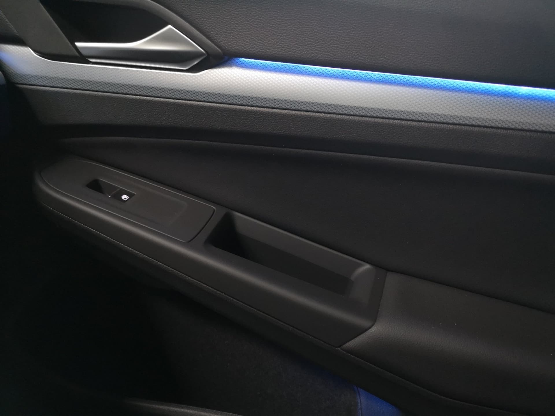 Volkswagen Golf Life 1.5 l eTSI 115 PS DSG NAVI ACC Kamera Bild 11