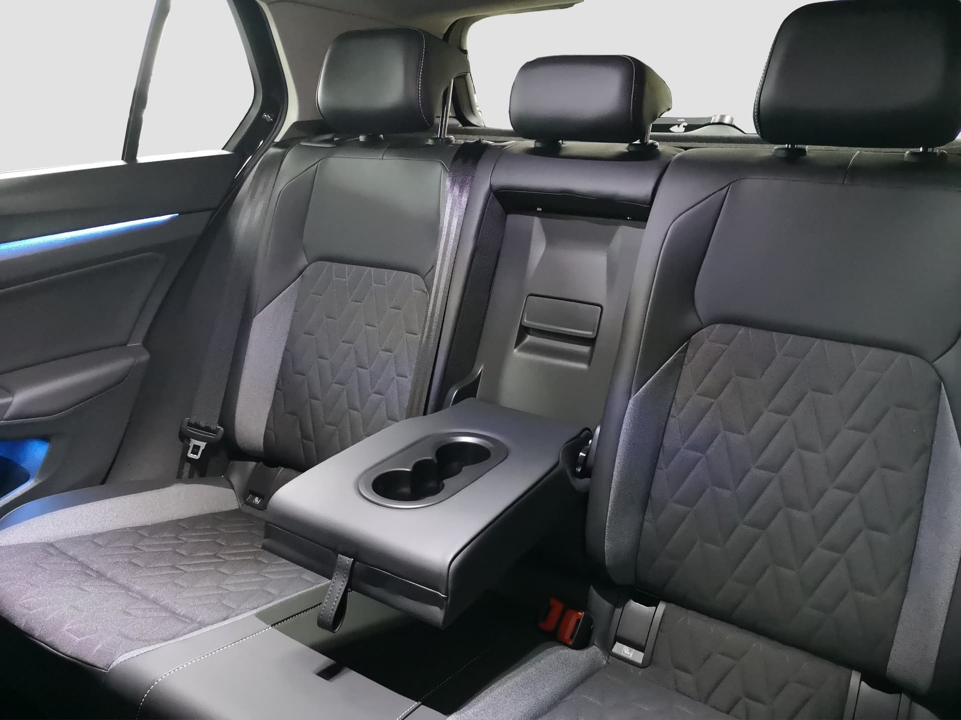 Volkswagen Golf Life 1.5 l eTSI 115 PS DSG NAVI ACC Kamera Bild 14