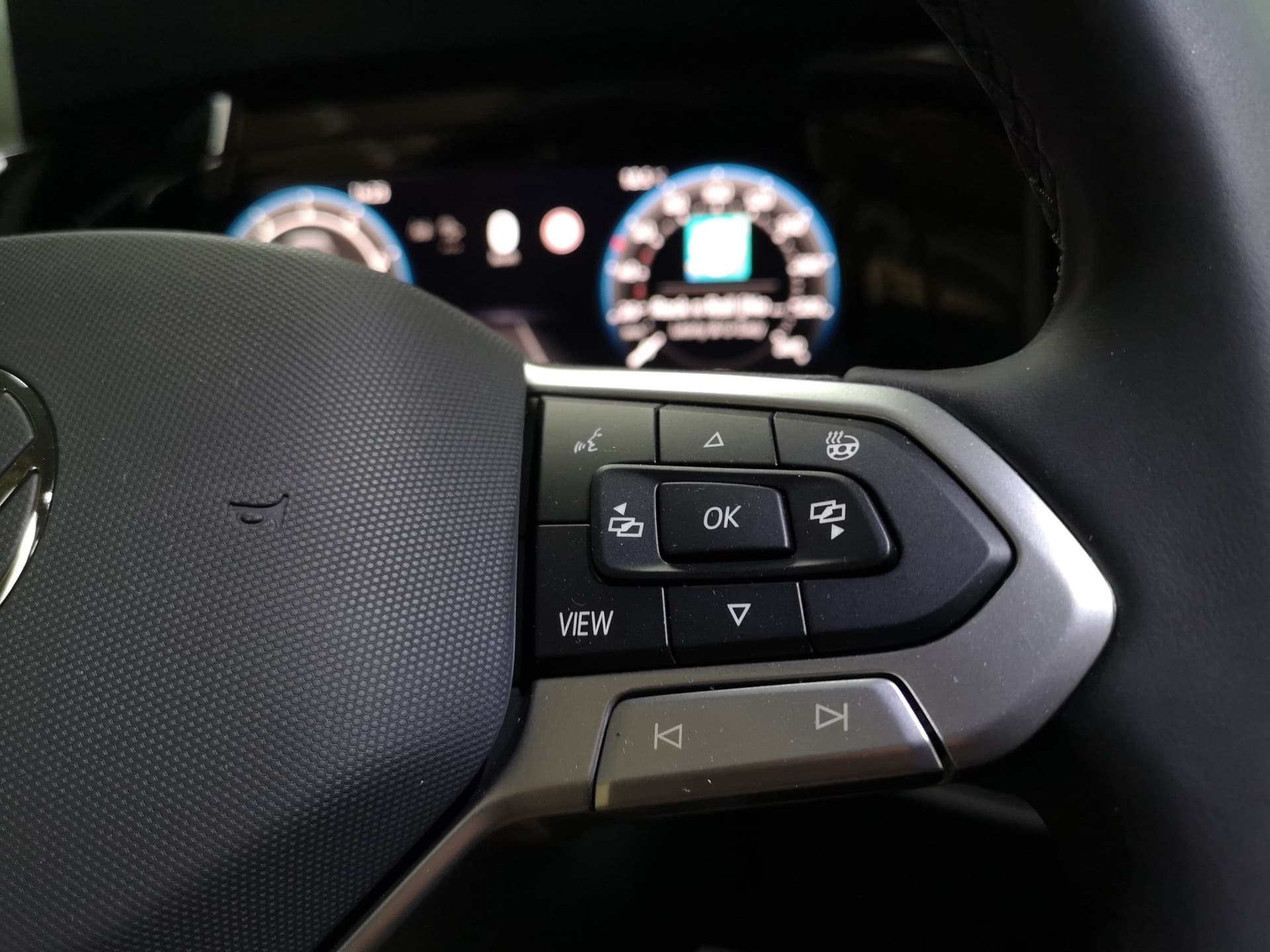 Volkswagen Golf Life 1.5 l eTSI 115 PS DSG NAVI ACC Kamera Bild 21