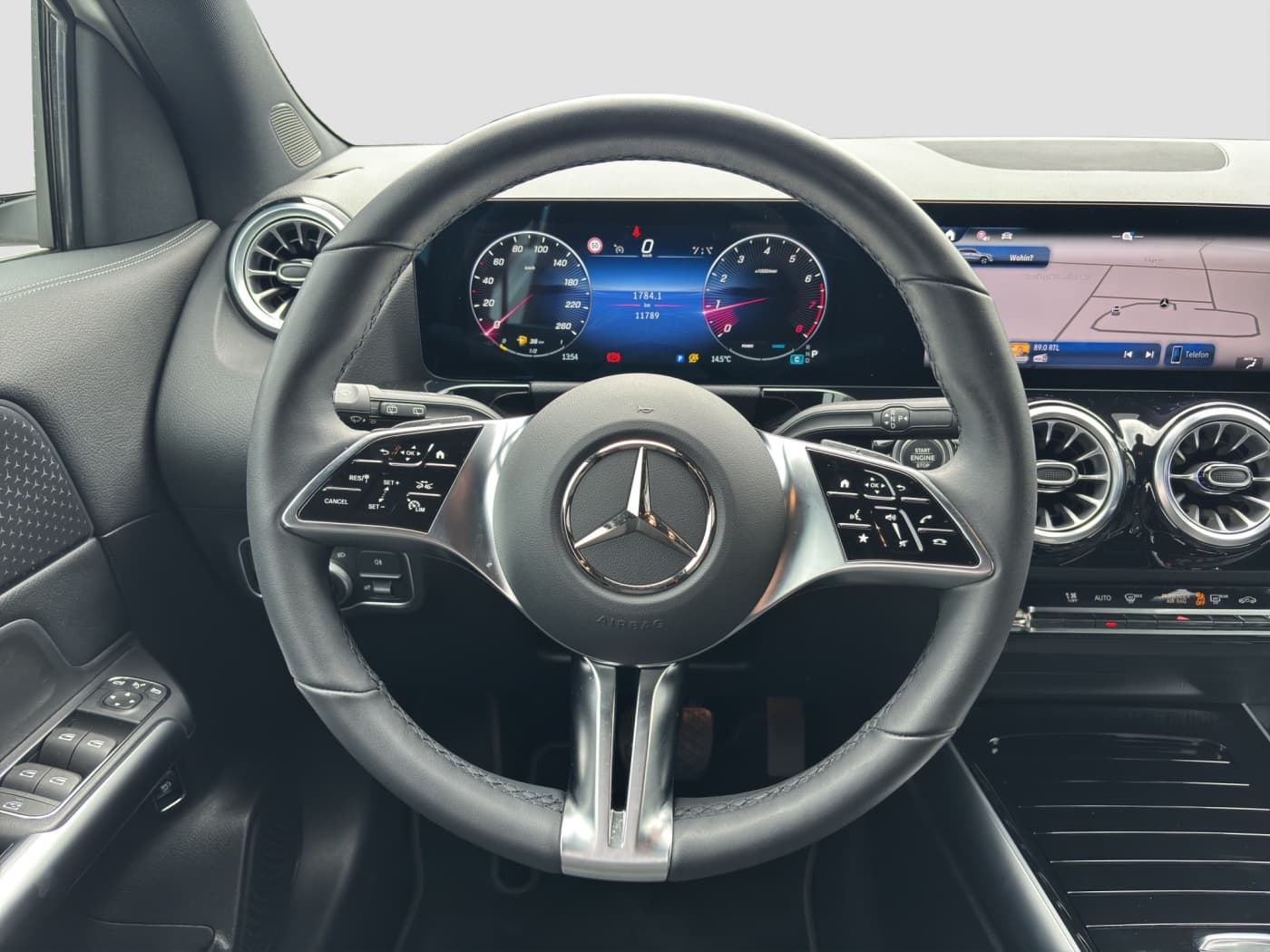 Mercedes-Benz GLA 180 Bild 10