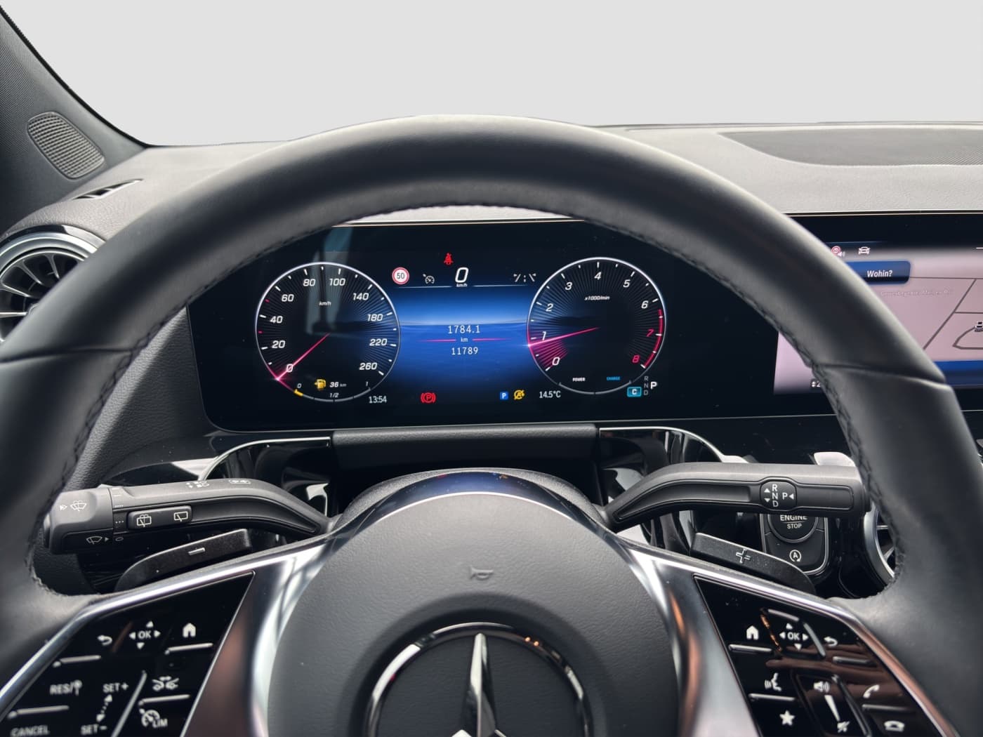 Mercedes-Benz GLA 180 Bild 11