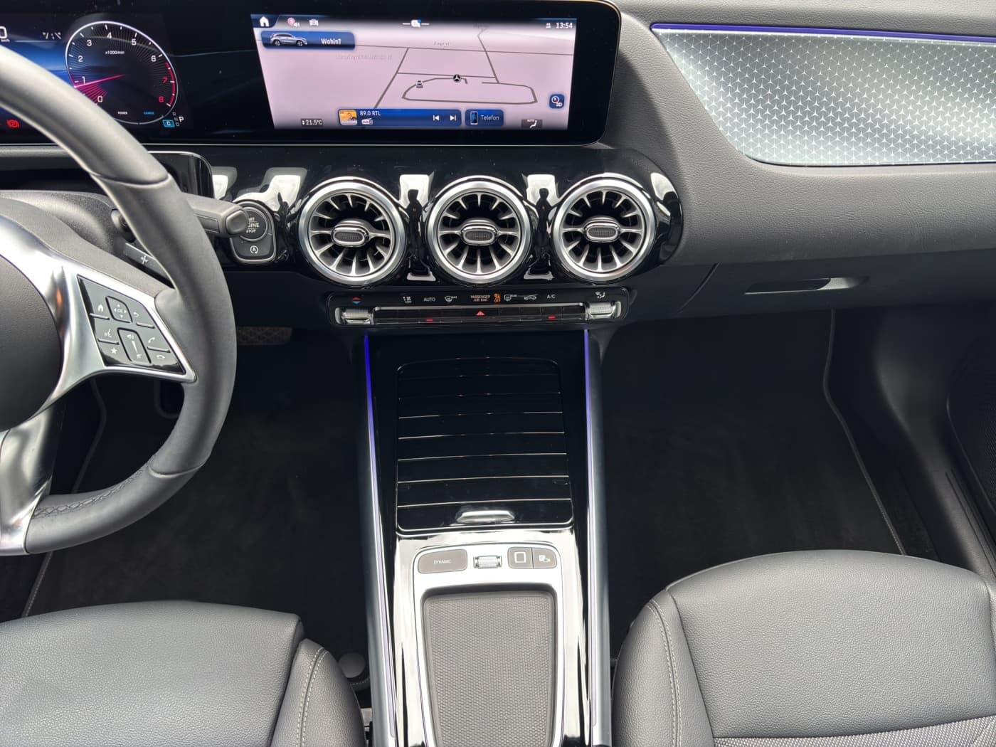 Mercedes-Benz GLA 180 Bild 13
