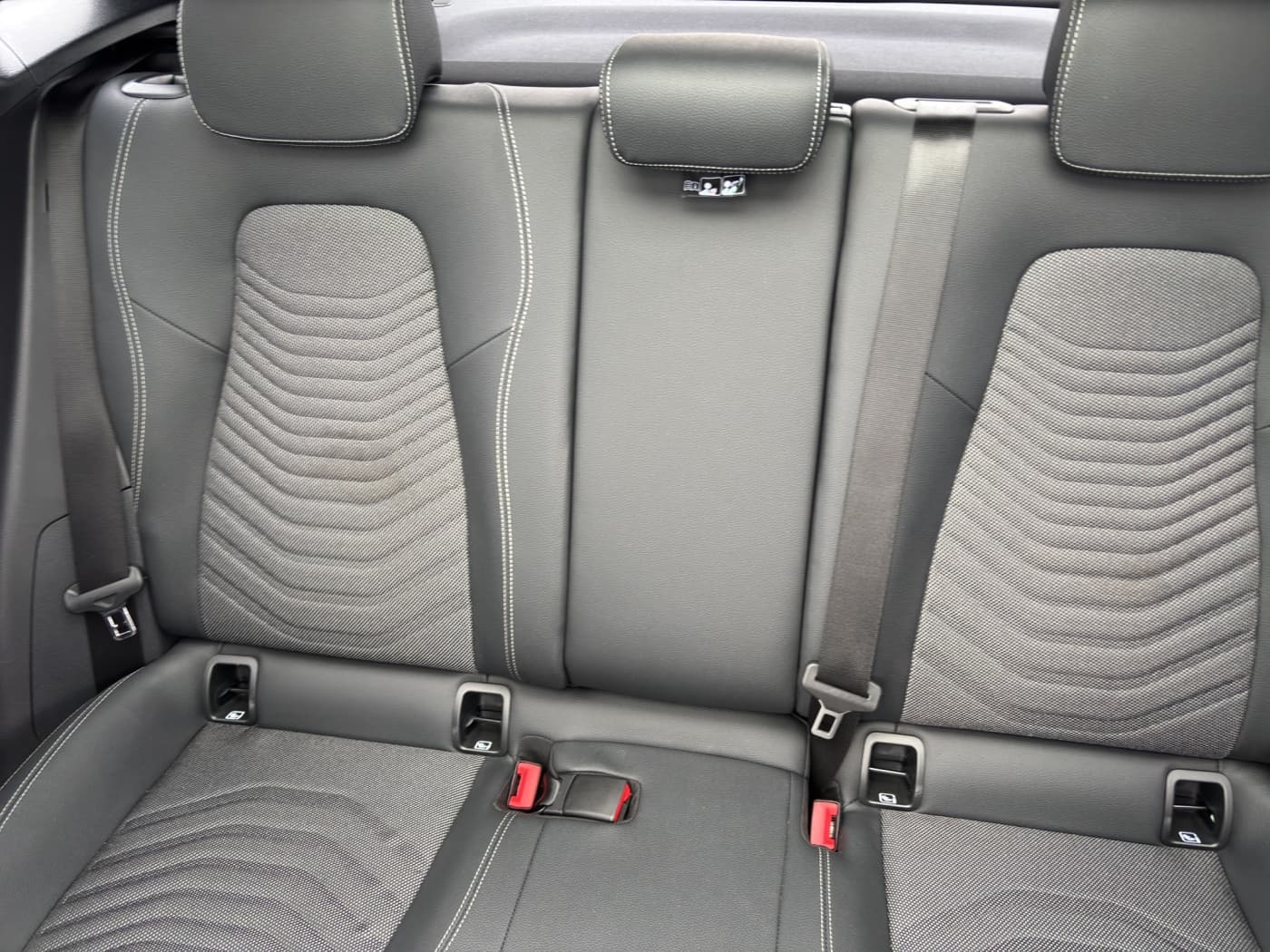 Mercedes-Benz GLA 180 Bild 17