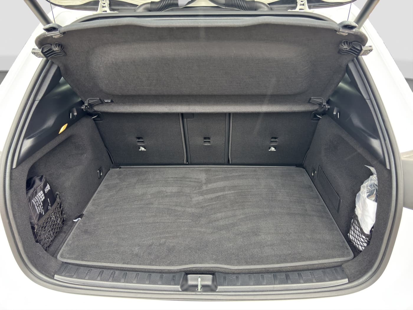Mercedes-Benz GLA 180 Bild 19