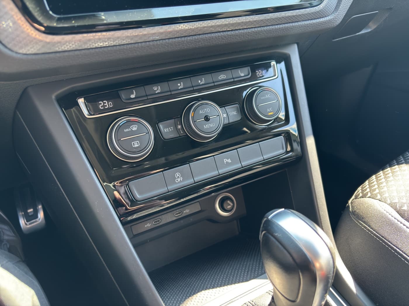 Volkswagen Touran 1.5 TSI Active Bild 12