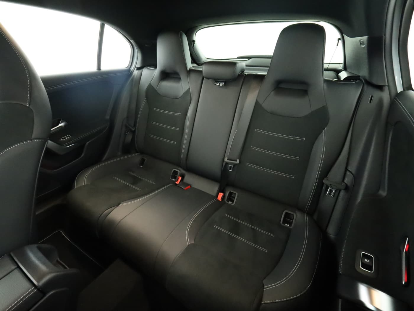 Mercedes-Benz A 250 e Bild 18