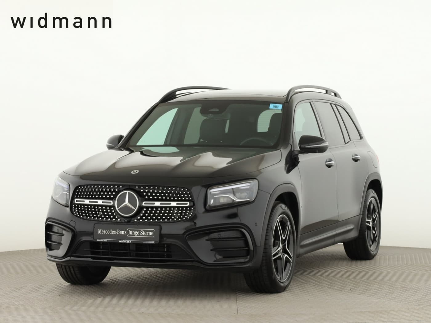 Mercedes-Benz GLB 180