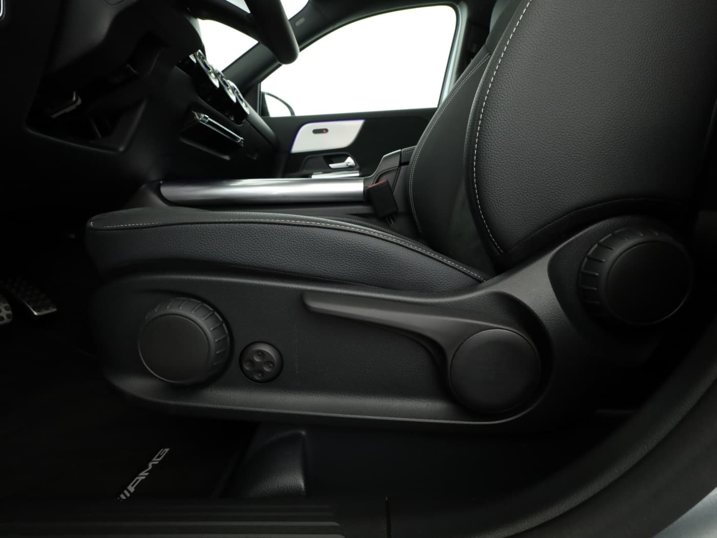 Mercedes-Benz GLA 220 d 4MATIC Bild 30
