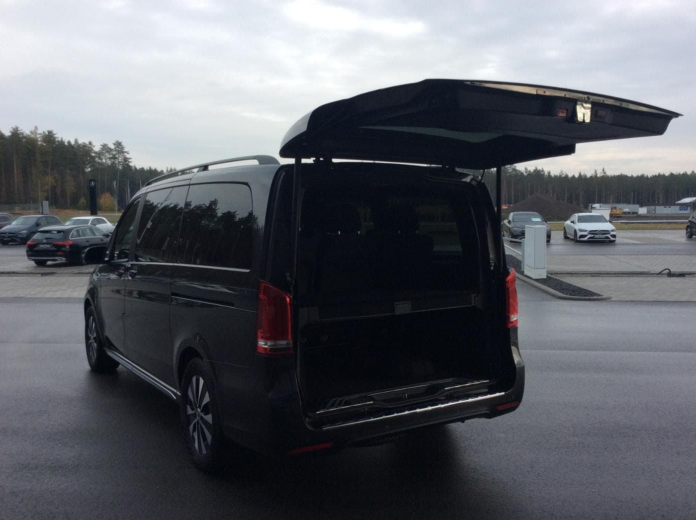 Mercedes-Benz EQV 300 L Bild 15