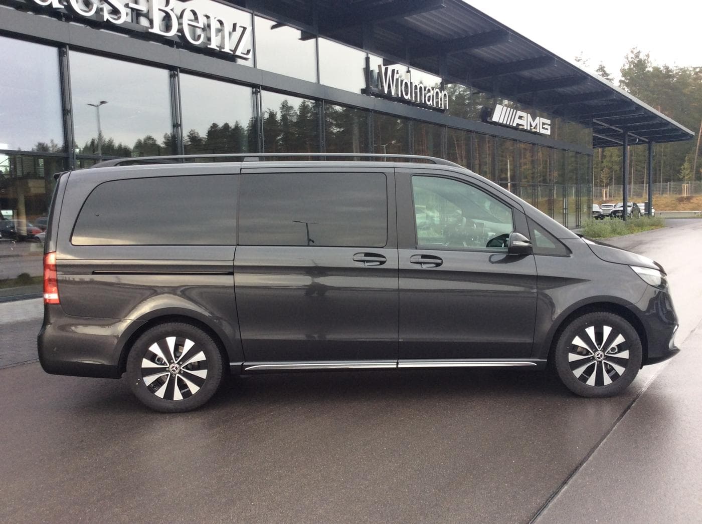 Mercedes-Benz EQV 300 L Bild 8